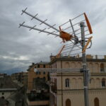 - Impianto Digitale Terrestre e Satellite a Carignano, quartiere di Genova - Dettaglio dell'antenna dell'impianto digitale terrestre