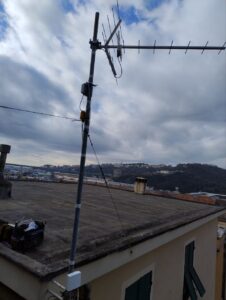 Installazione nuova antenna per segnale TV digitale terrestre a Certosa alta - 002